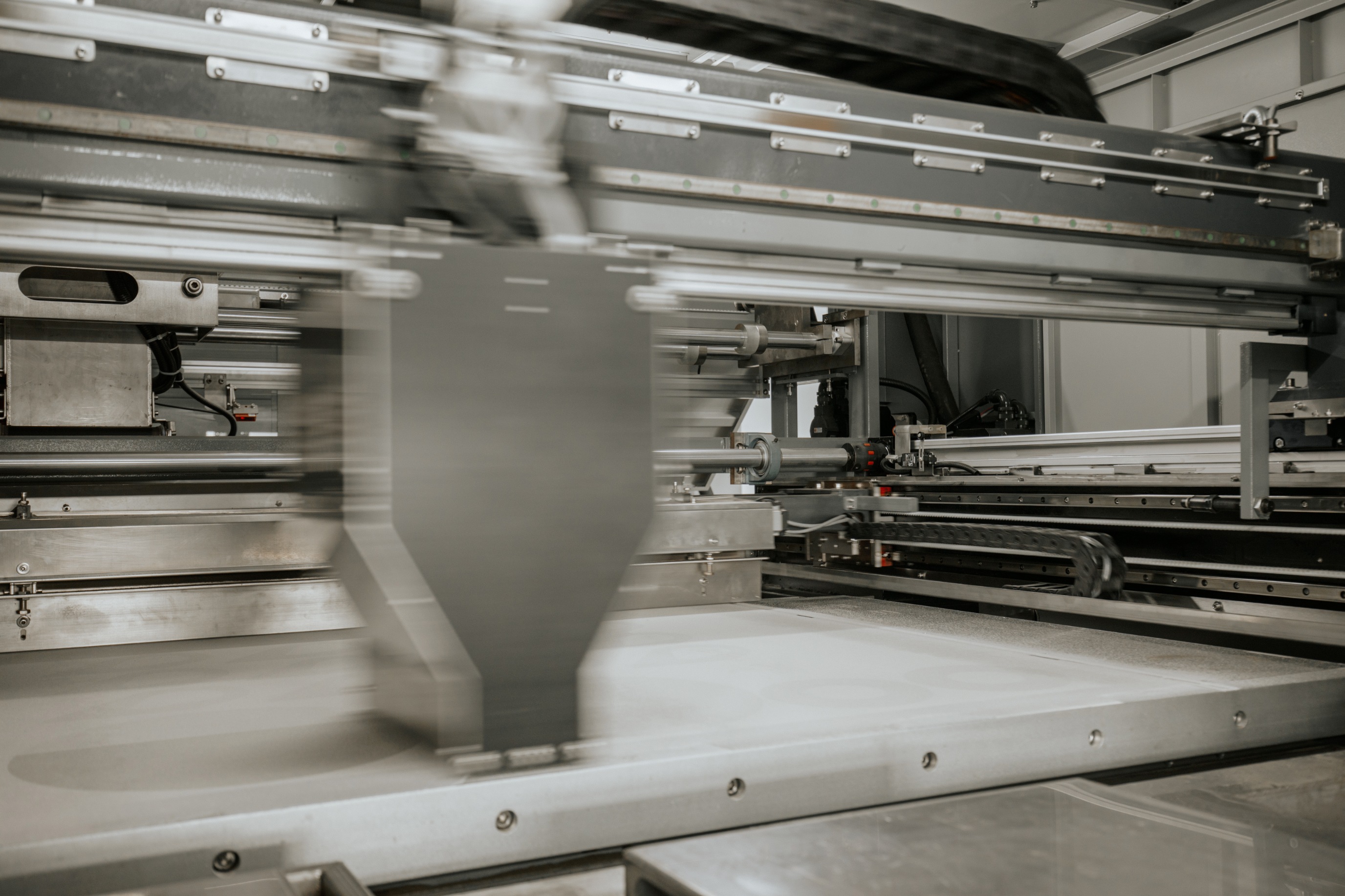 走進(jìn)神奇的3D打印工廠：原來制造可以這么簡單！